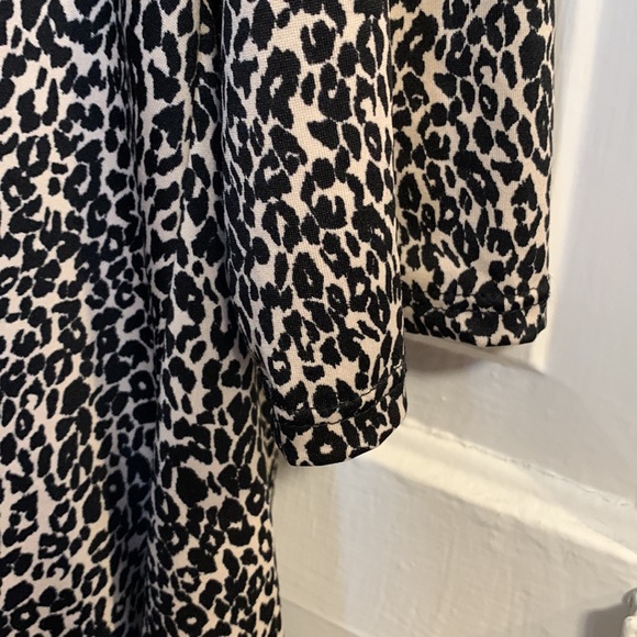 Nicole Miller Studio Leopard Print Long Sleeve Top Size 2X - Picture 5 of 10